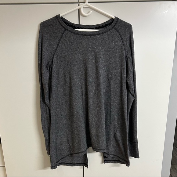 Marc New York grey tunic top with cut outs and open lower back, Size M - Picture 3 of 10